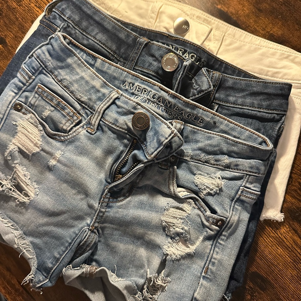 3 American Eagle Women's Jean Shorts - Light Blue / Dark Blue/ White
